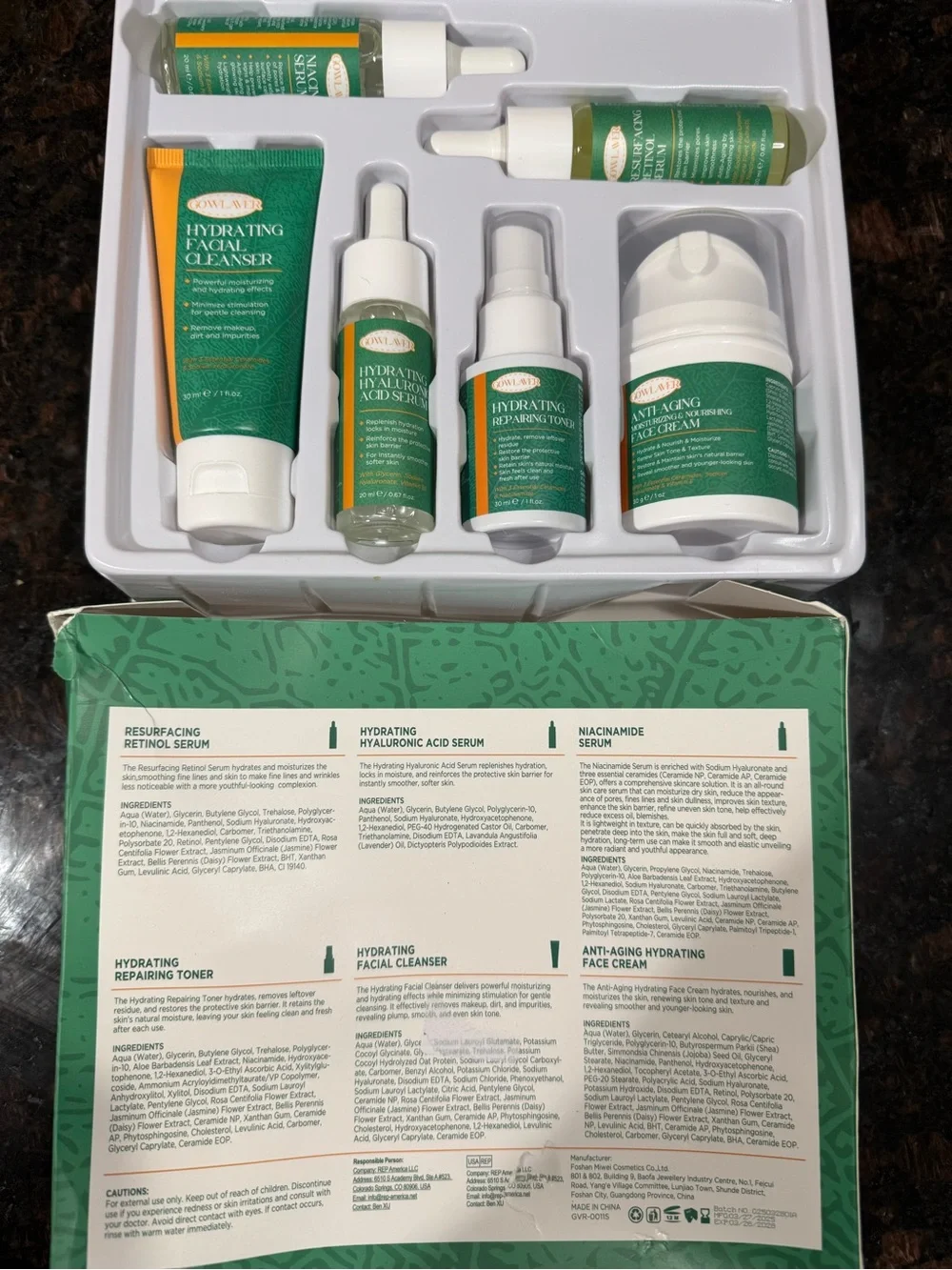 Hydrating Green Skin Care Kit - Cleanser & Exfoliant for Women